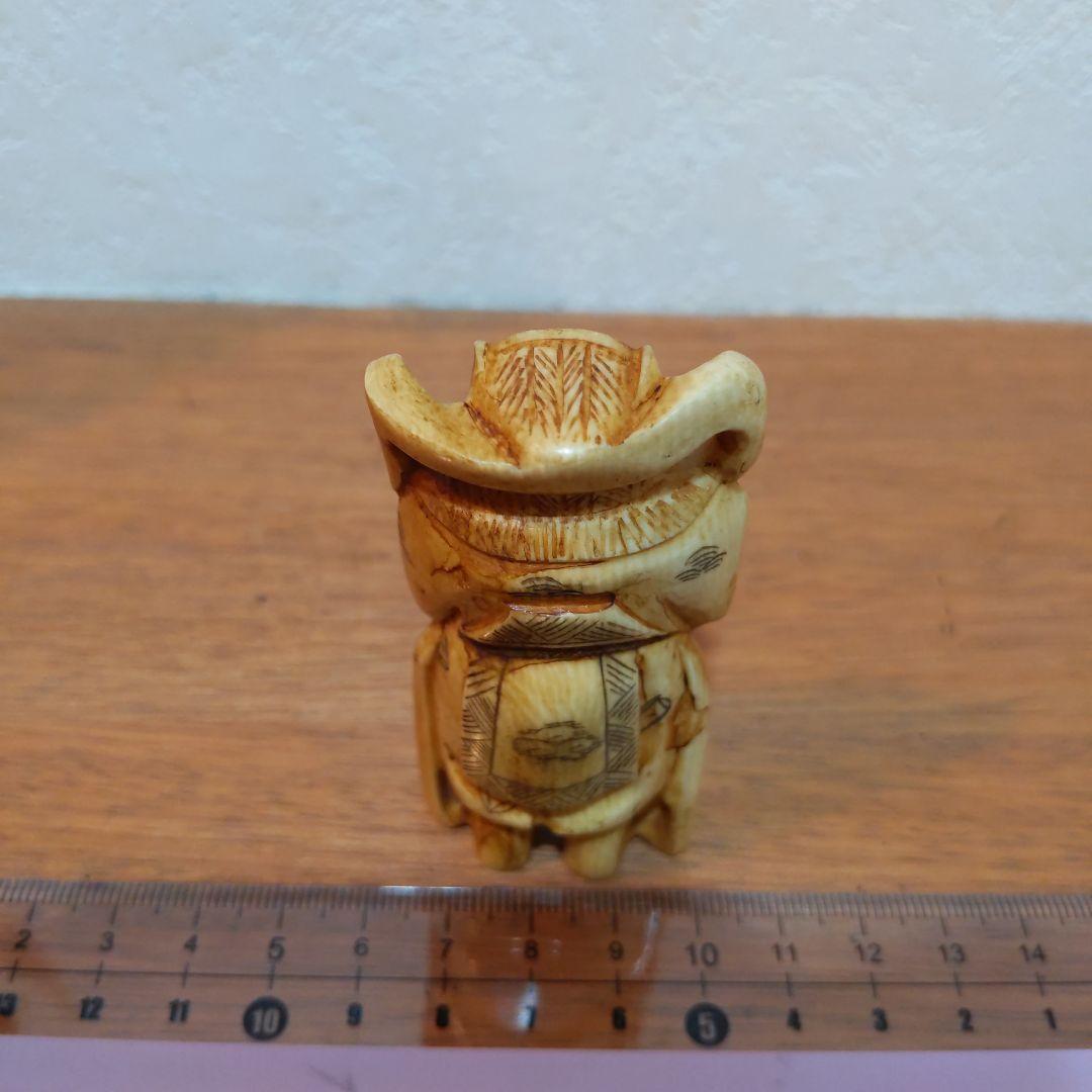 時代提げ物 七福神根付 天然素材 在銘【毘沙門天】高さ約7.5cm 重さ約56ｇ