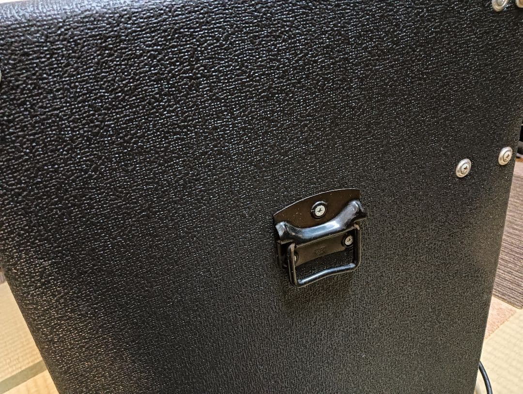 Ampeg BA-115 ベース用アンプ