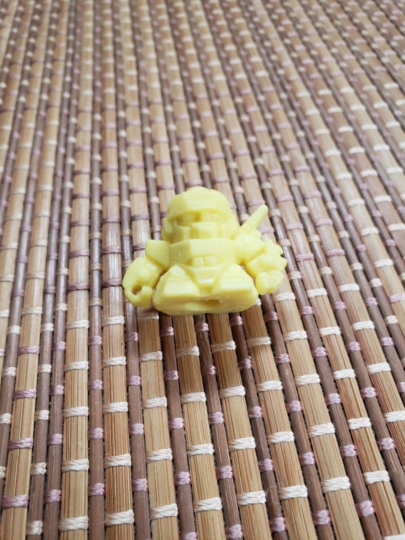 SDレイズナー消しゴムマーク2ダルジャン　黄色　ガン消し　キャラクター