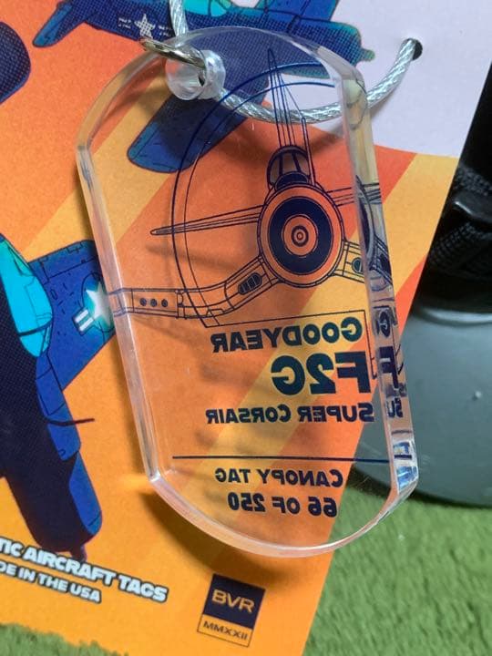 米海軍 戦闘機 F2G スーパーコルセア キャノピー キーホルダー タグ