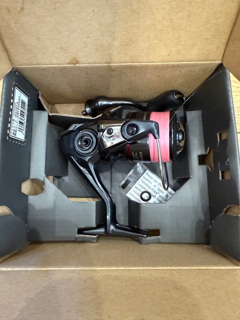SHIMANO 24VANFORD C2000S スピニングリール