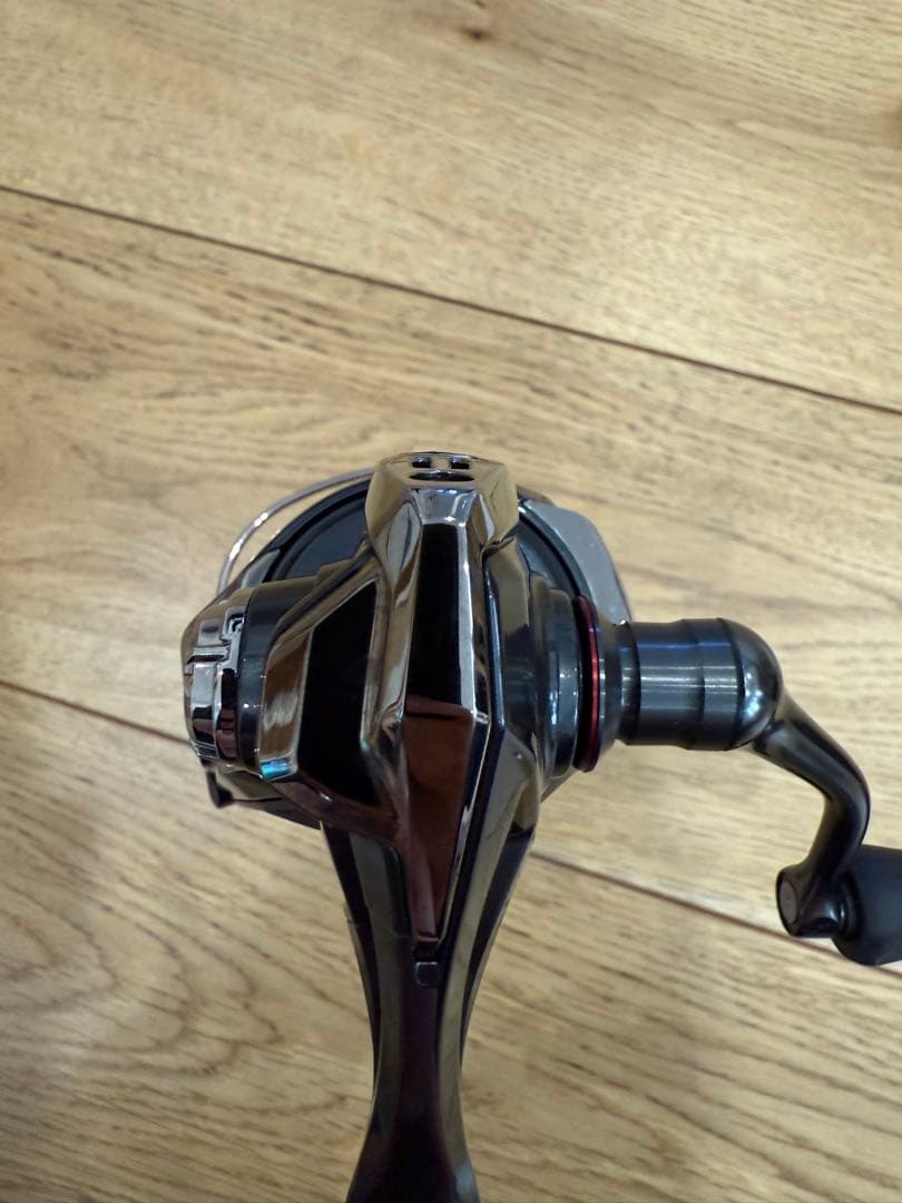 SHIMANO 24VANFORD C2000S スピニングリール