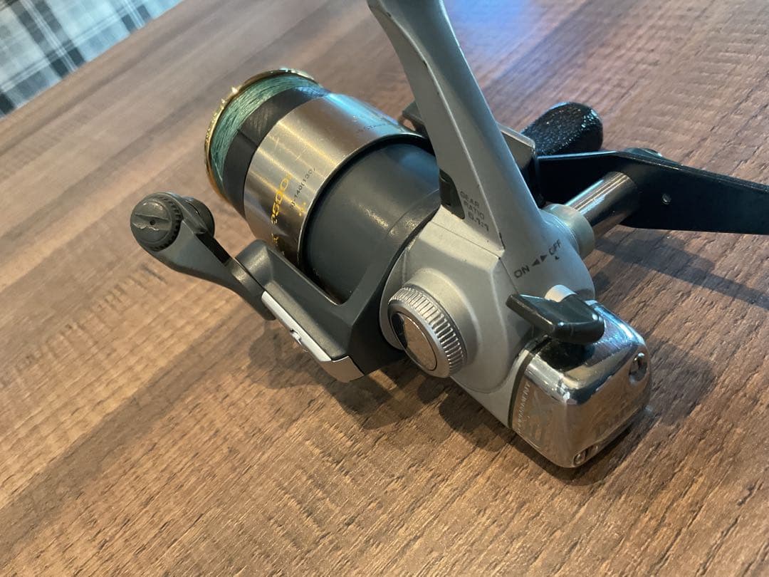 スーパートーナメント2500I専用カスタムハンドル　リール非売品です。