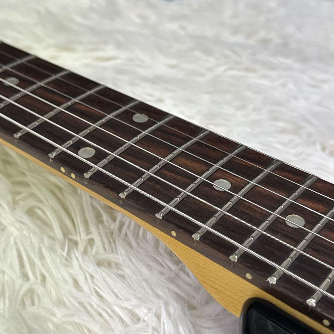 美品！FERNANDES ZO-3 ブラック 純正ソフトケース付 アンプ内蔵