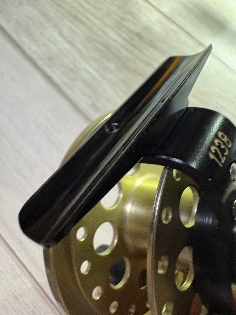 美品 STEEL FIN SPECTRA フライリール #4/5