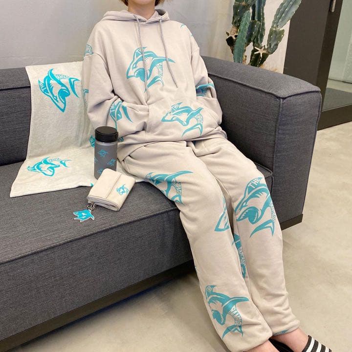  GOODS パーカー&パンツ Lサイズ