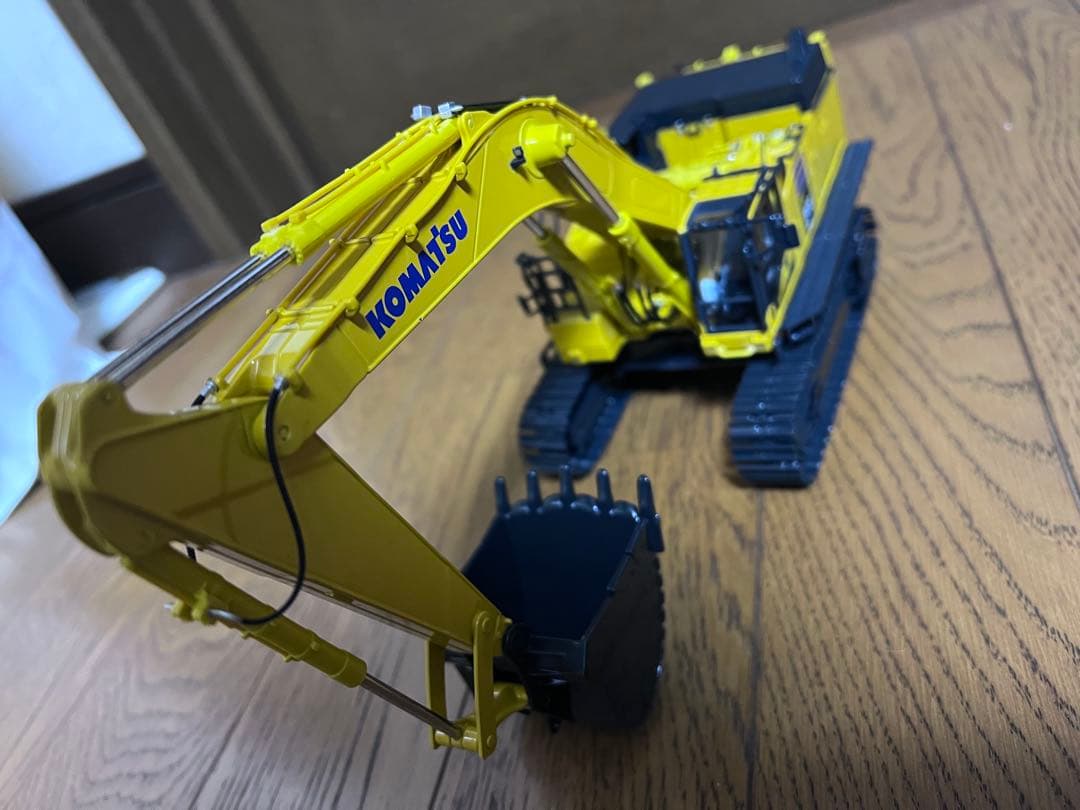 コマツ ミニチュア　pc900LC-11 1/50