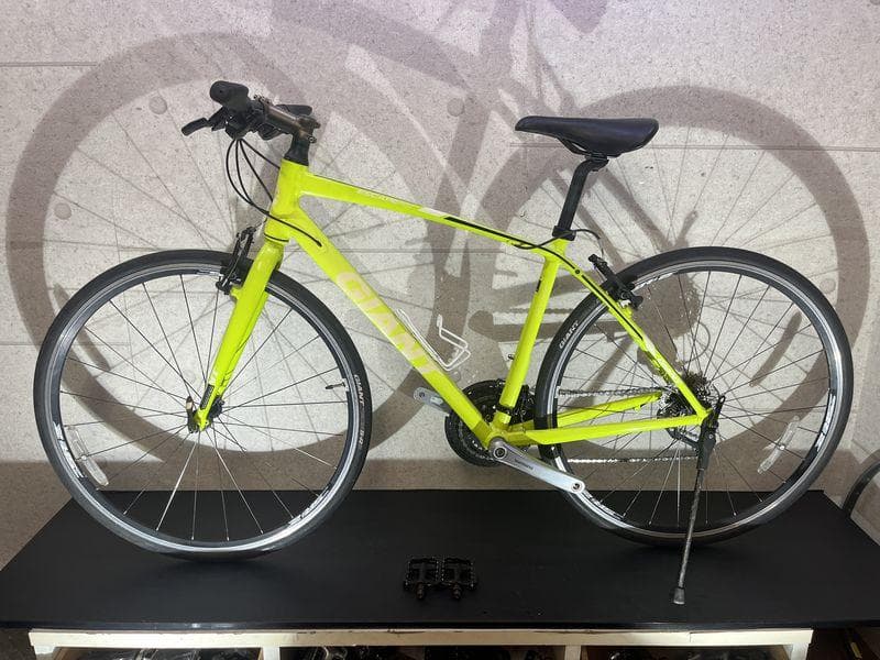 GIANT ESCAPE RX S ジャイアント　クロスバイク イエロー