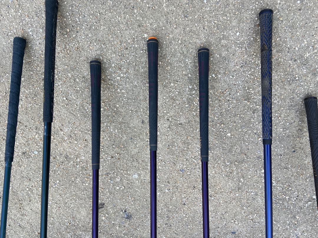 ブランド（バッグ）: FILA GOLF（赤とネイビーのスポーツデザイン）