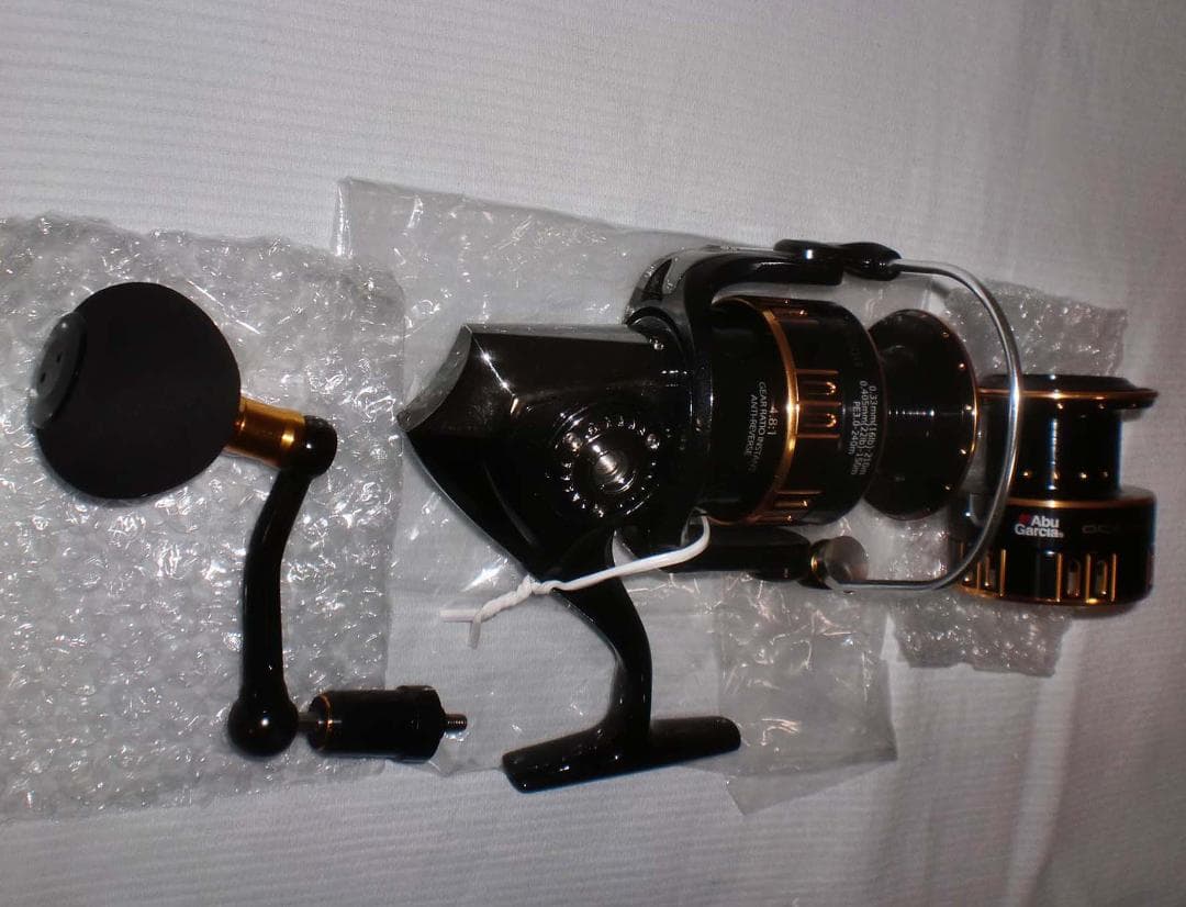アブガルシア　オーシャンフィールド《５０００／５０００Ｓ》浅溝スプール付き 新品