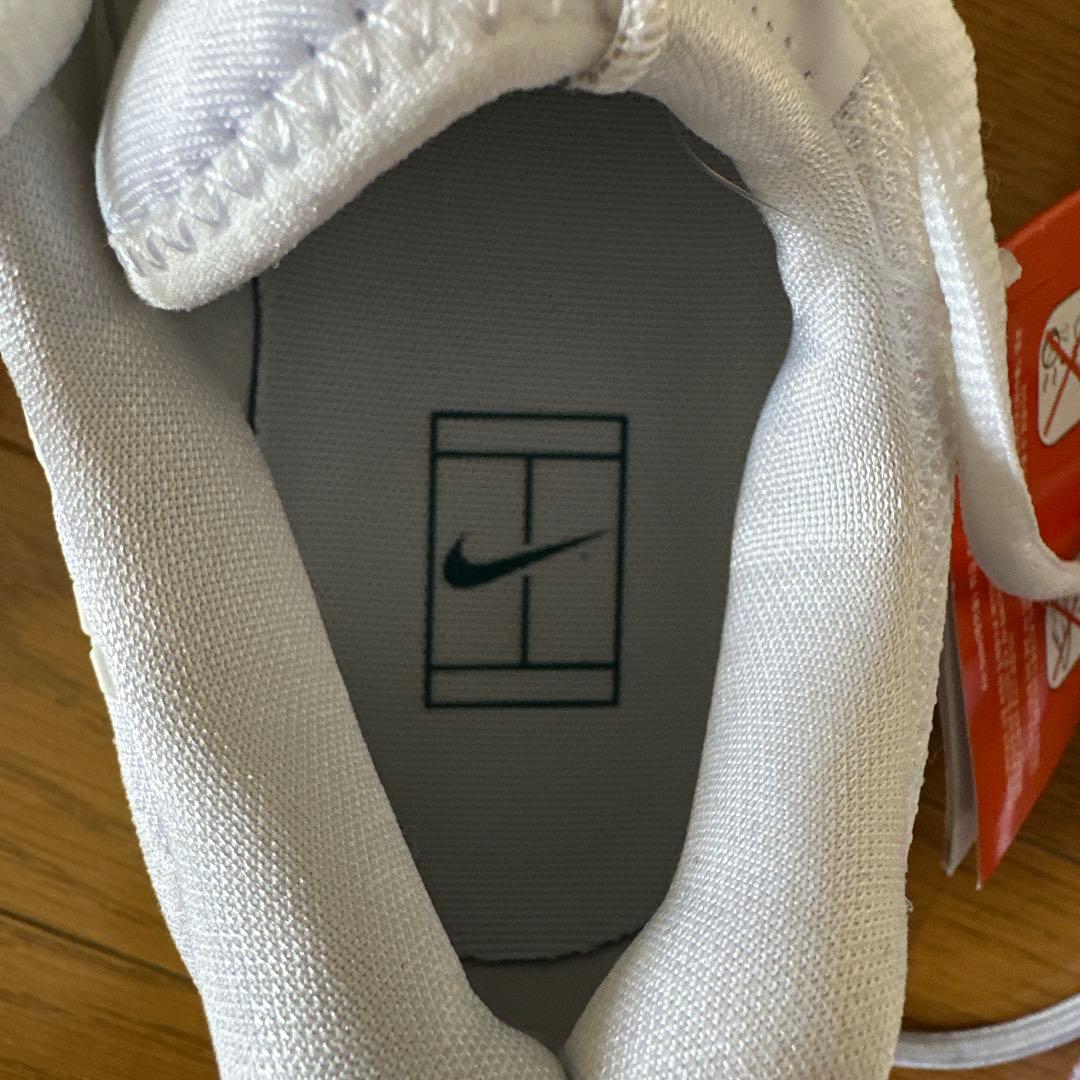 SALE Nike RAFA ナダルモデルテニスシューズ 新品　26.5メンズ