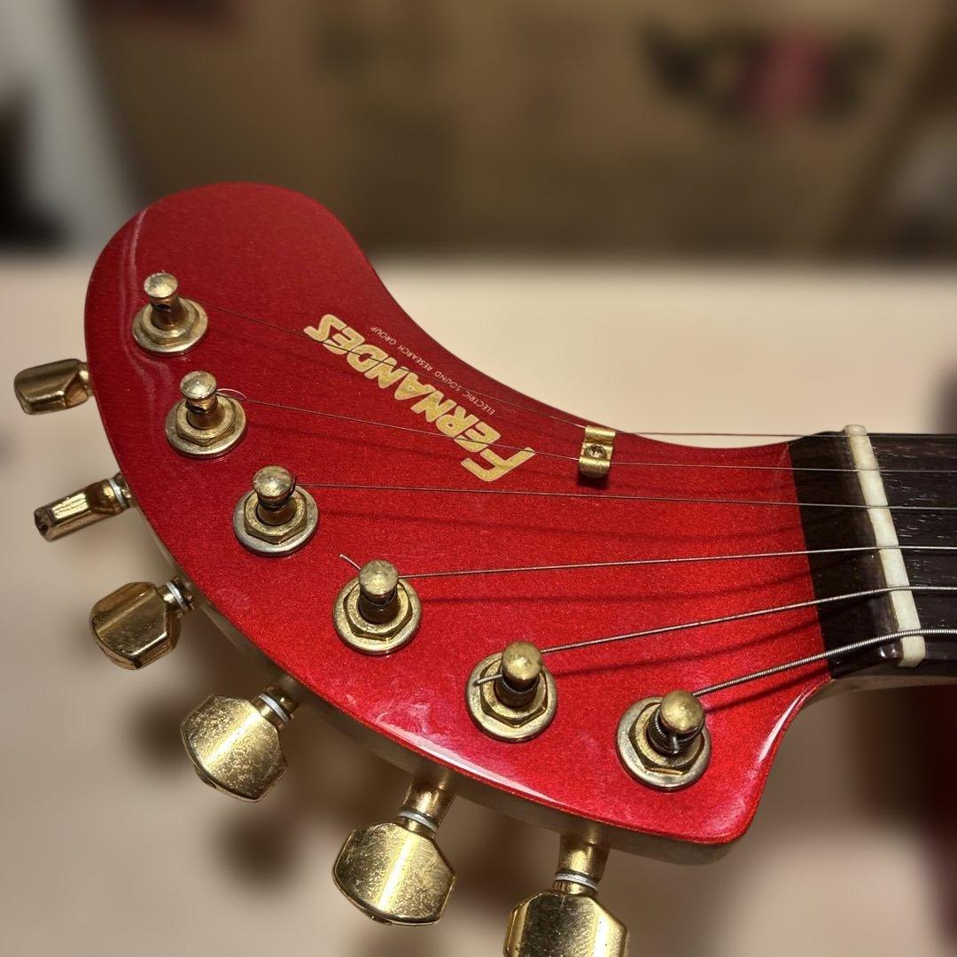 Fernandes zo-3レッドエレキギター 内蔵スピーカー付き