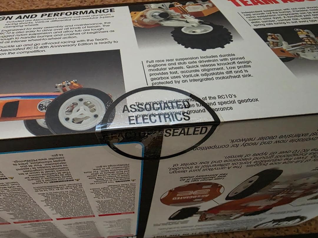 新品未開封 アソシ RC10 クラシック 40th アニバーサリーキット