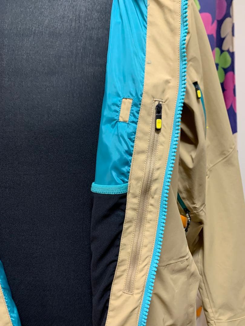 美品BURTON ak gore-tax Jacket