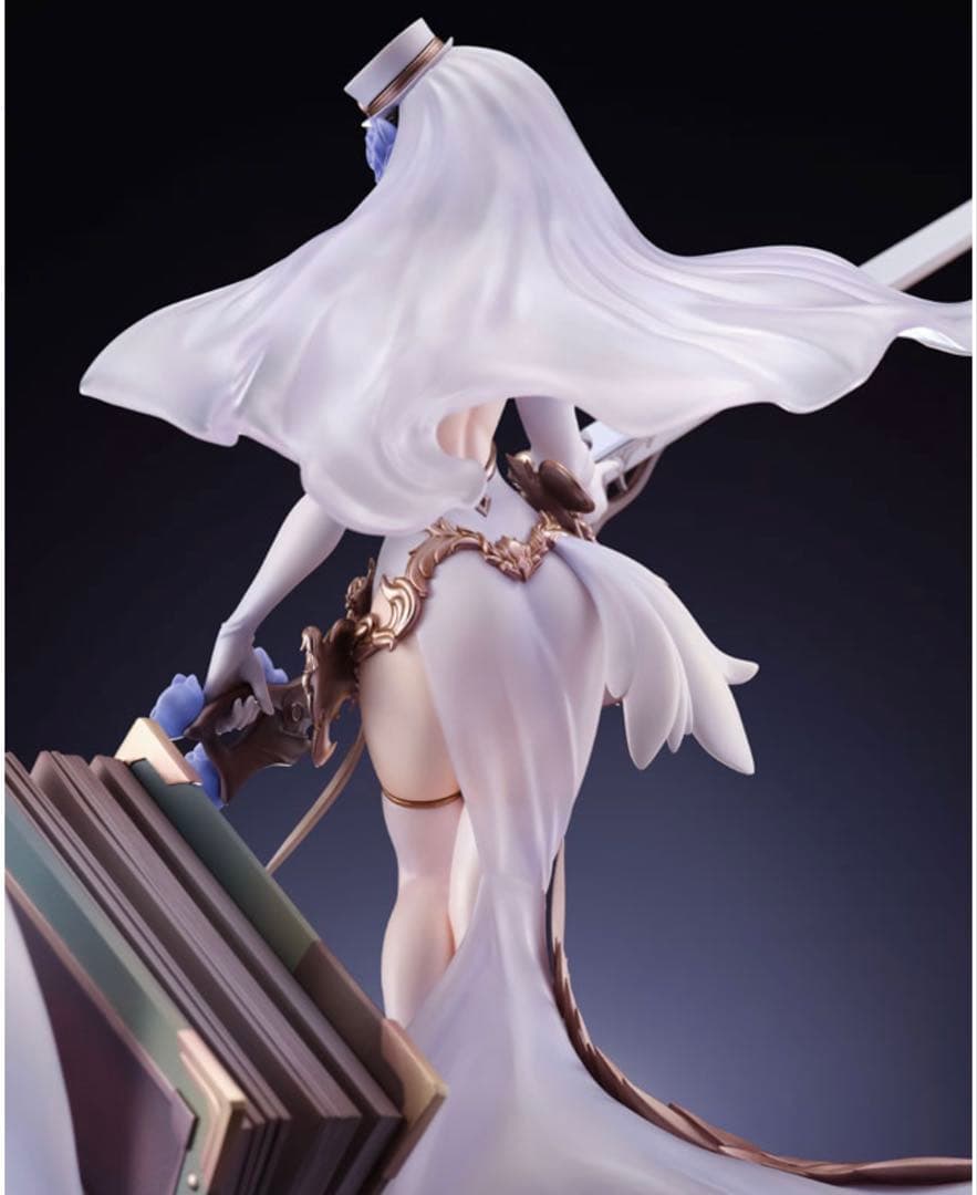 アズールレーン アーク・ロイヤル 1/7 完成品フィギュア あみあみ限定版