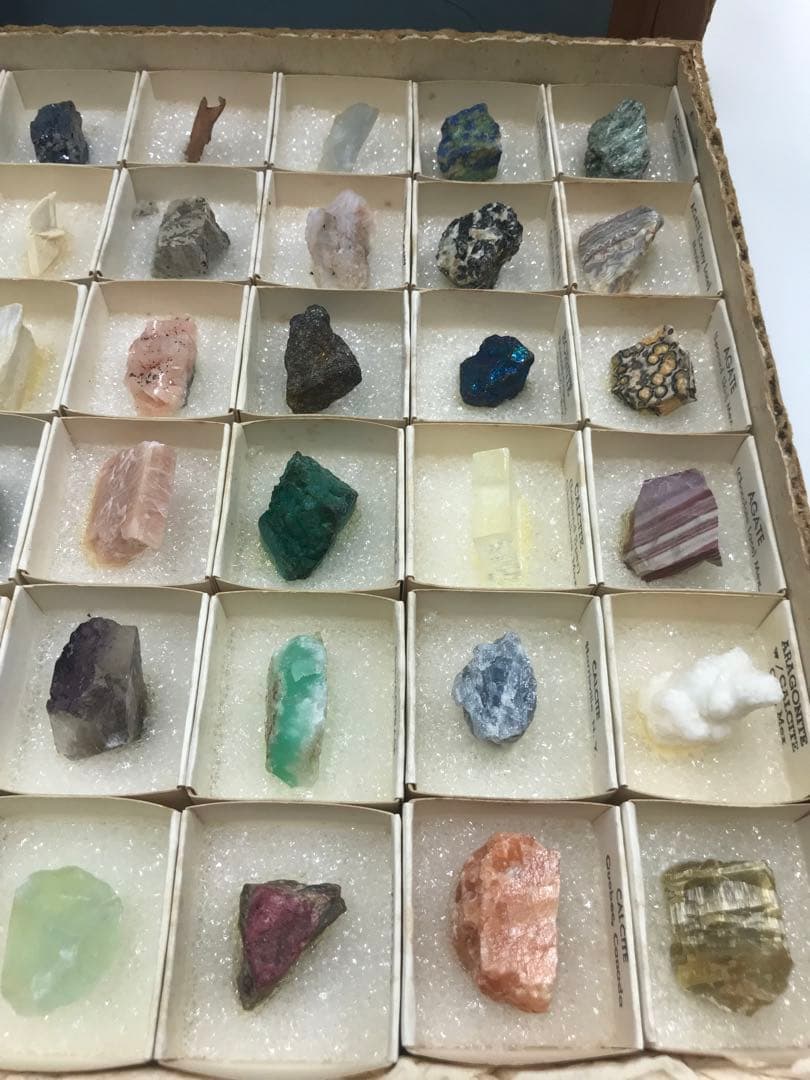 鉱物標本　60種