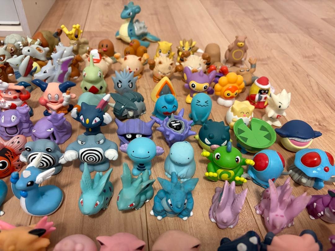 【希少】昔のポケモンキッズ 指人形 265個＋サトシなど14個　計279個