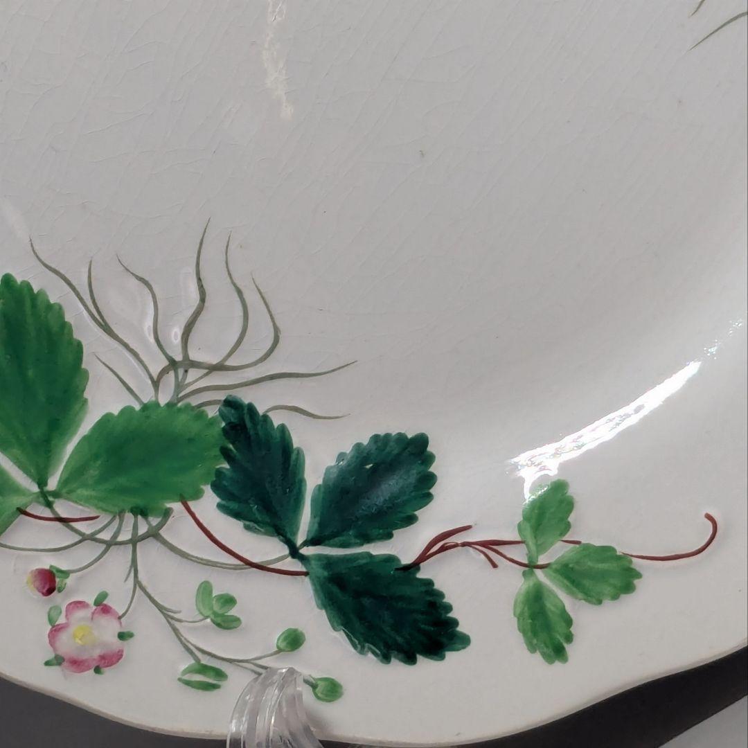 クレイユモントロー バルボティーヌの苺皿 FRAISE レリーフプレート