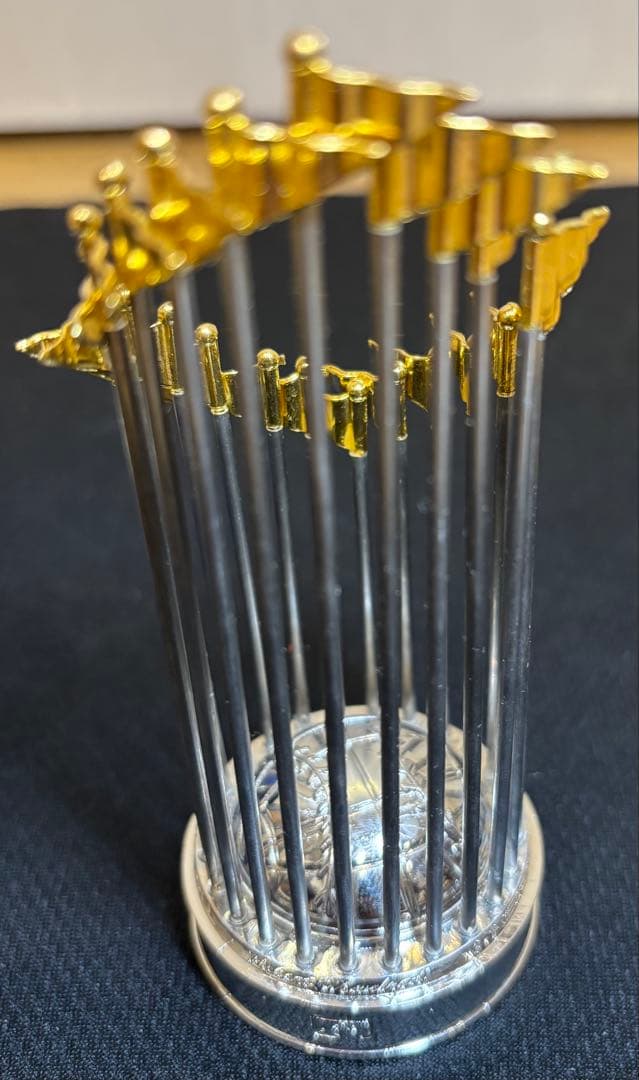 大幅値下⭐️非売品】大谷翔平チャンピオンリング&ワールドチャンピオンミニトロフィー