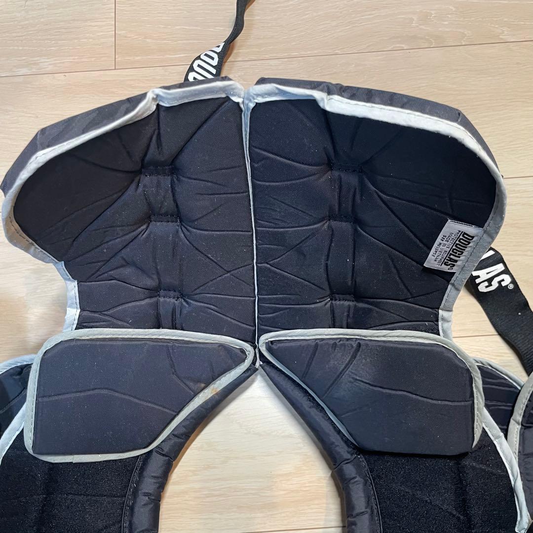 DOUGLAS JD XS ショルダーパッド 16\"-17\" ブラック