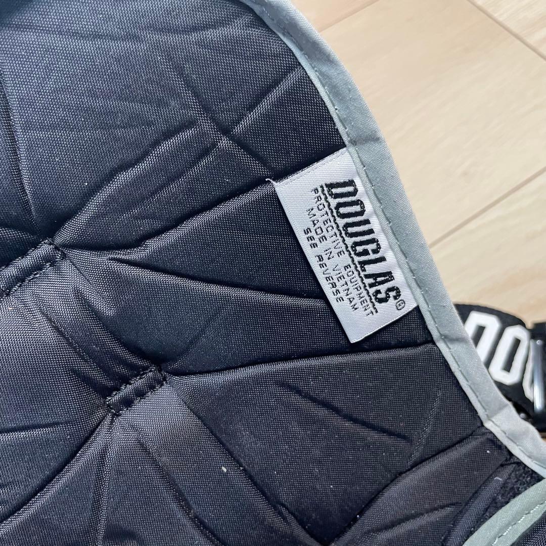 DOUGLAS JD XS ショルダーパッド 16\"-17\" ブラック