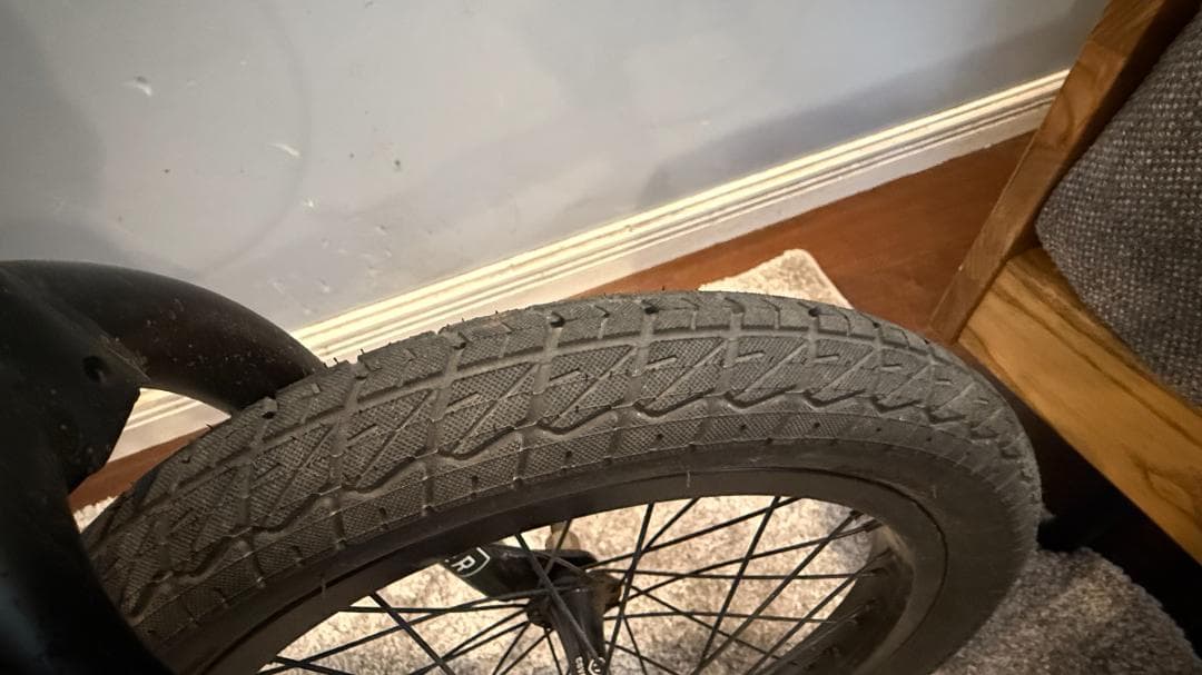 キッズBMX 16インチ KINK ペグ付き