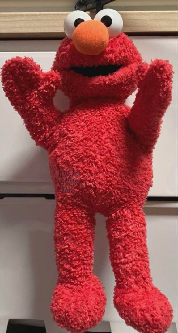 ユニバエルモぬいぐるみ