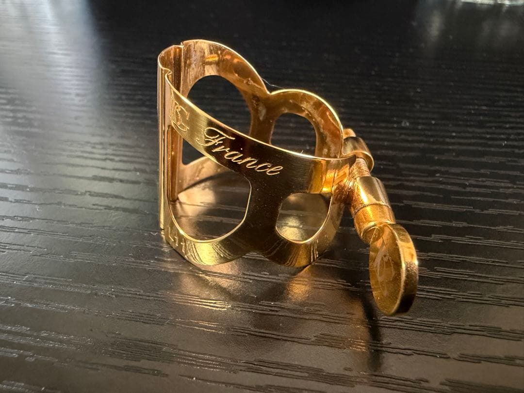 BGリガチャー　アルトサックス用　金メッキ