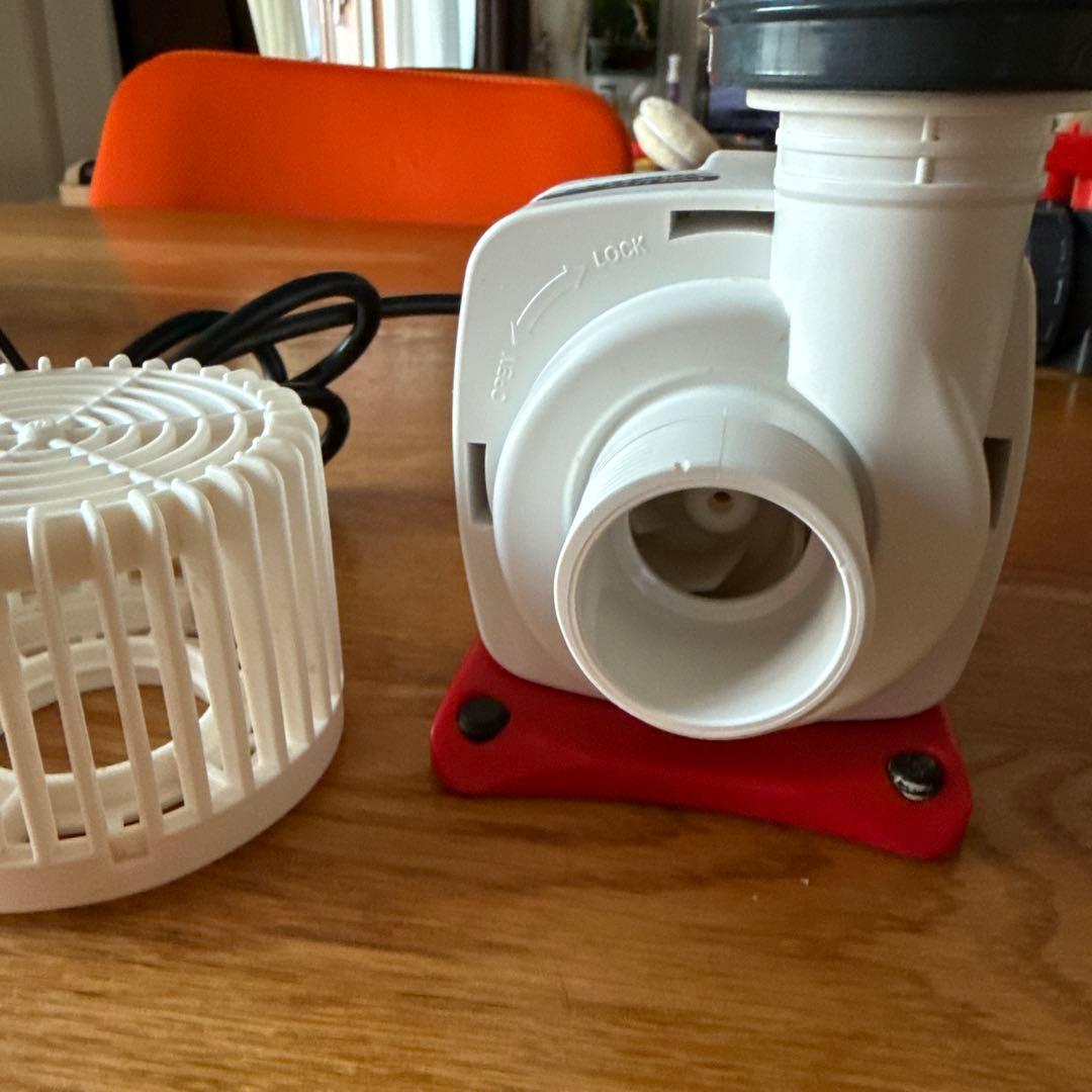 OCTO 高性能DCポンプ　VarioS8