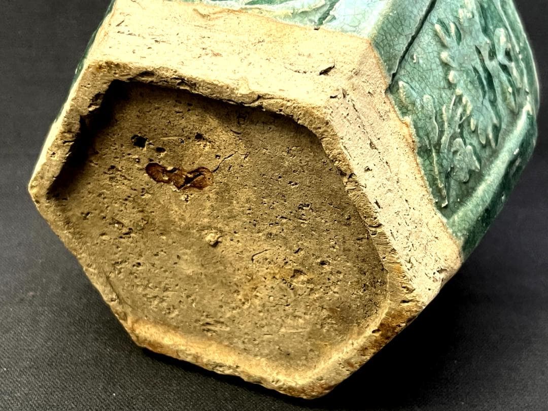 花瓶■清朝緑釉六角茶壷 石湾窯 宜興窯 浮彫紋窓絵花唐草 古玩 時代物 骨董品■