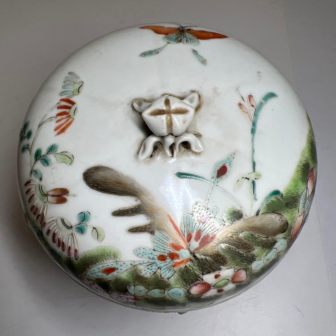 中国清時代　粉彩花蝶図水指　木箱付　高約15.5㎝　東Y8-0203☆2Fトコチ