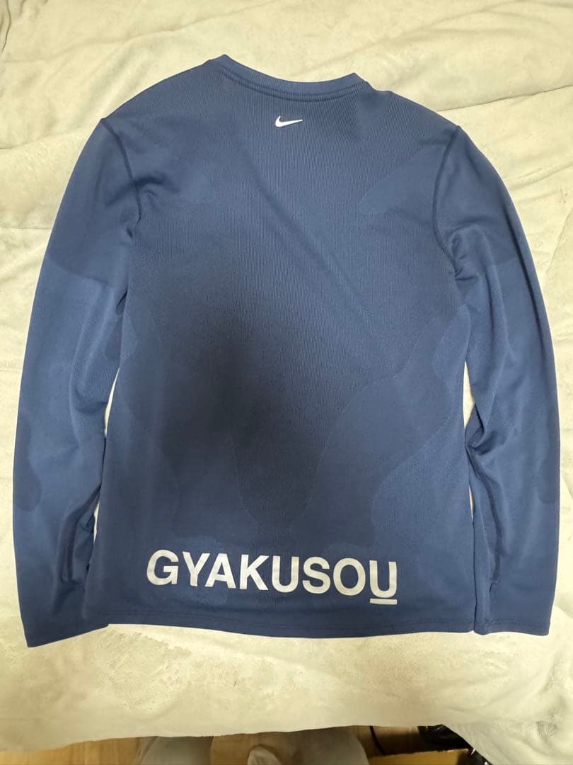 GYAKUSOU ネイビー Mサイズ