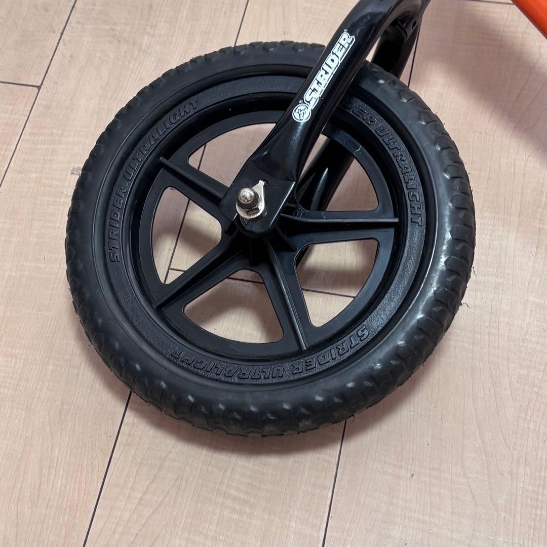 【人気のオレンジ】ストライダー スポーツモデル 12インチ 日本正規品
