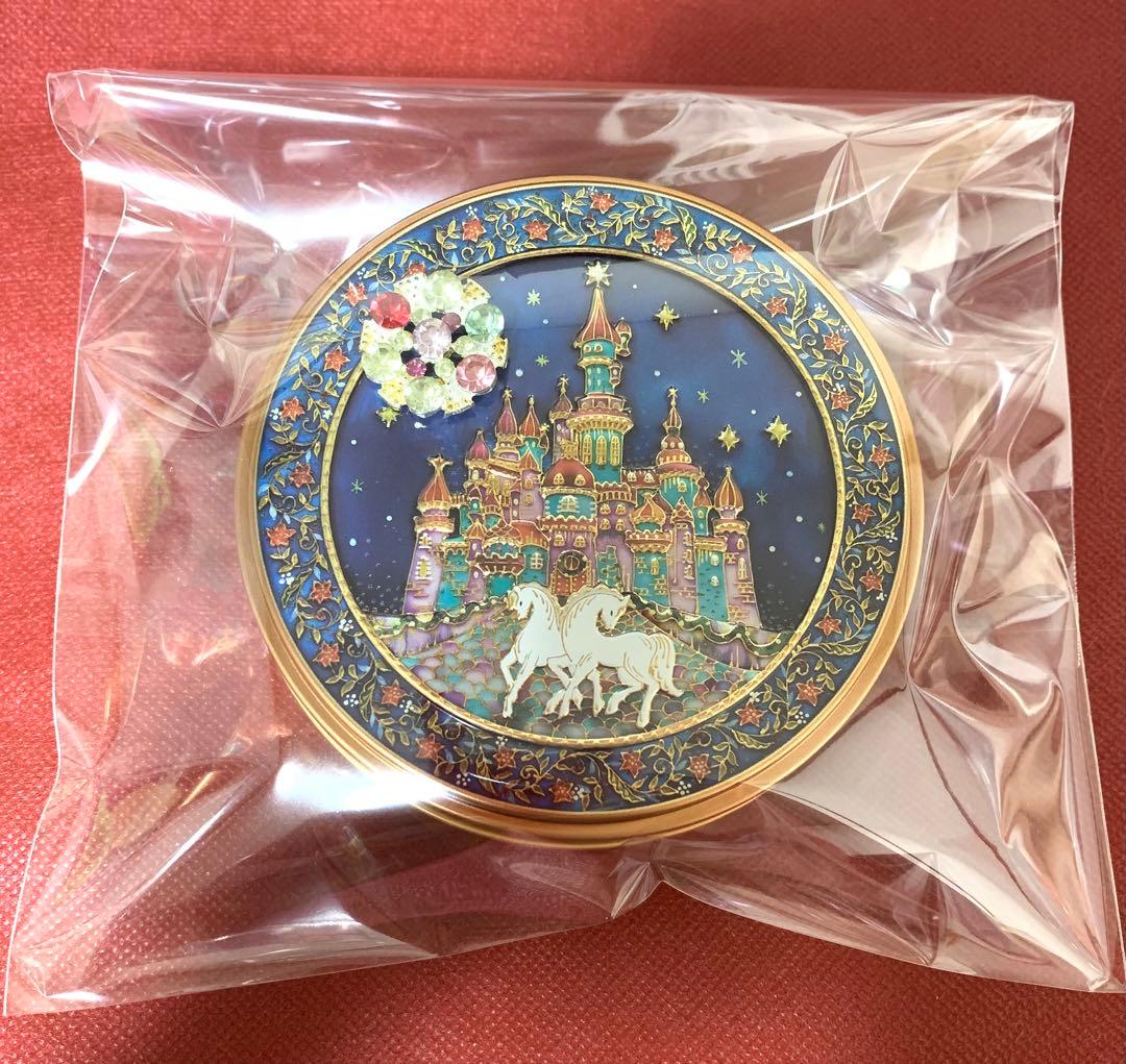 青山デカーボ　クリスマス限定　お城缶　缶のみ