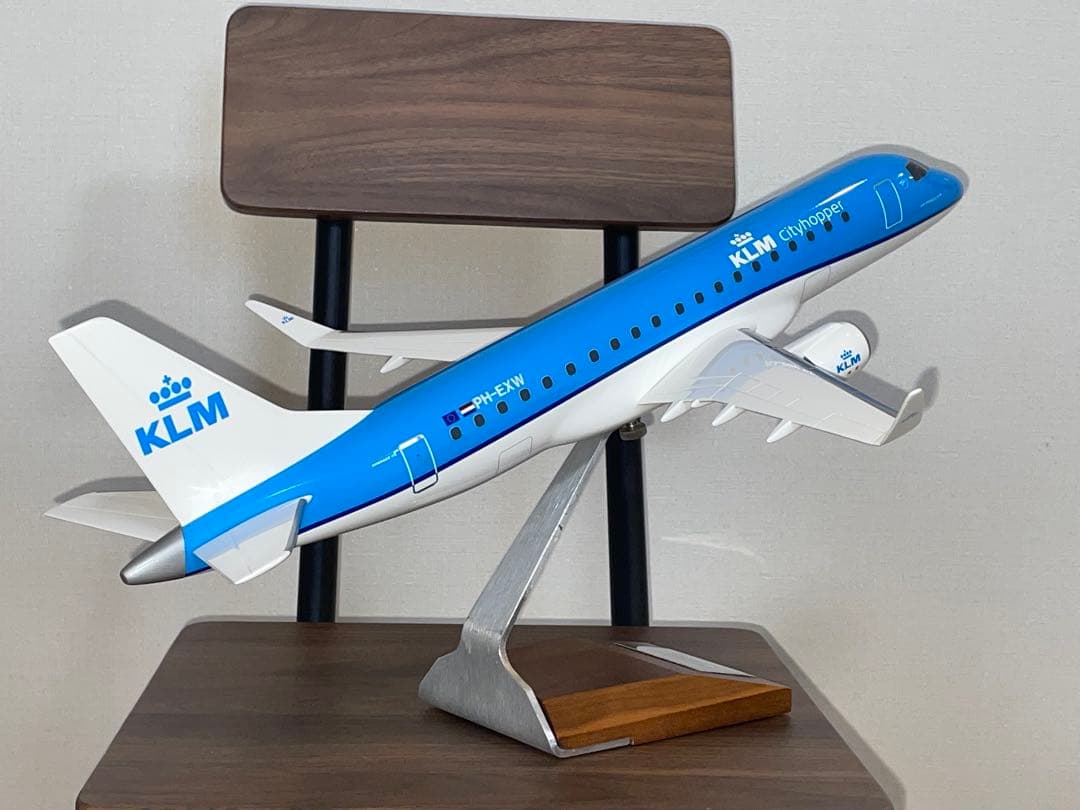 [PACMIN]エンブラエル175 1/72 KLM 大型模型[非売品]