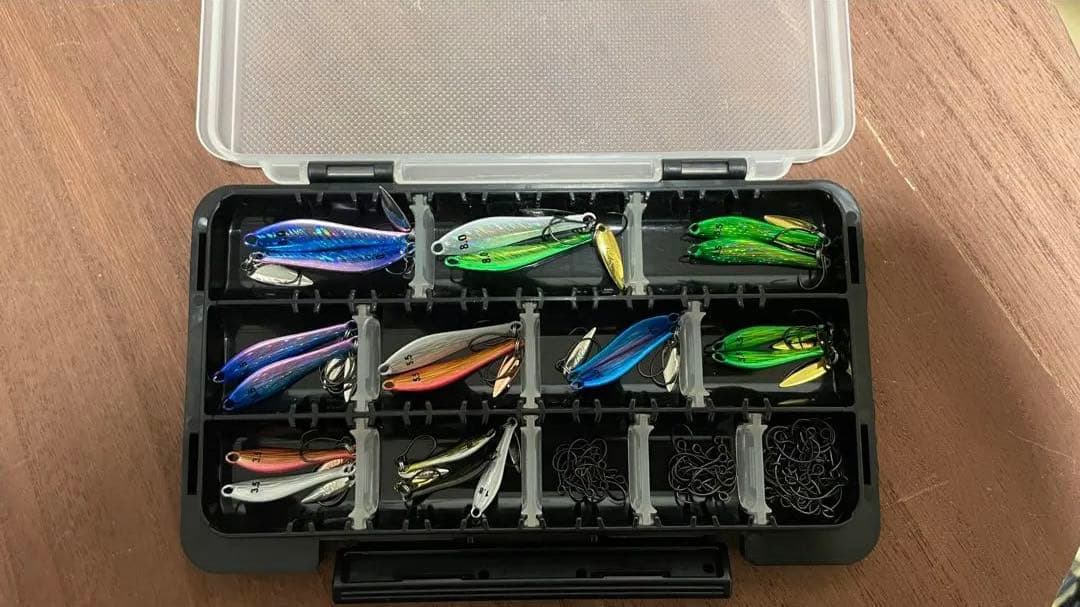 未使用品　インクスレーベル　ナッゾジグ　収納ケース、予備フック付き