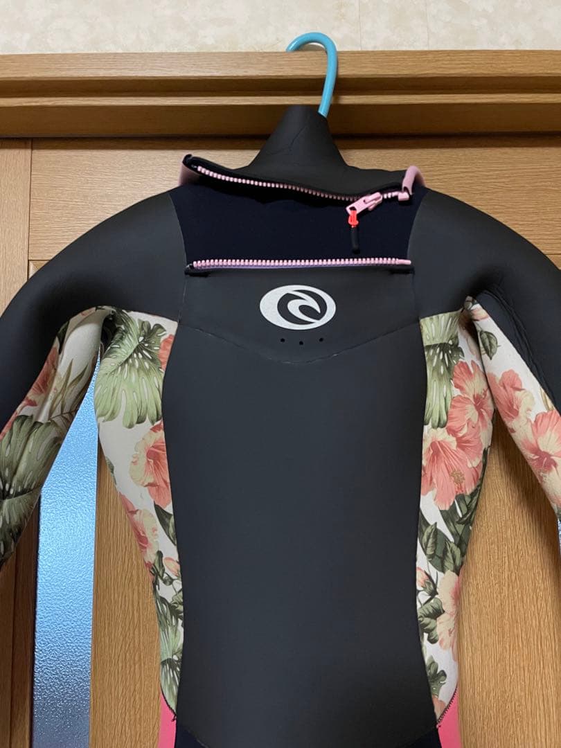 リップカール　RIP CURL セミドライ　レディース