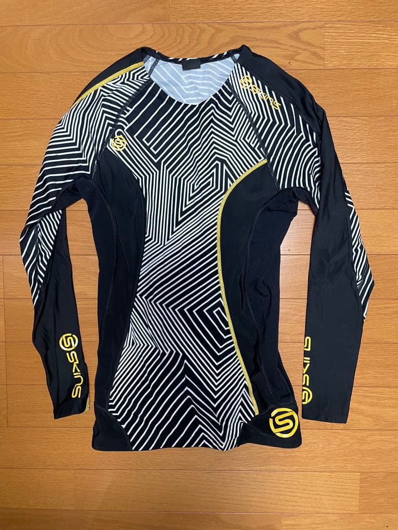 【1回のみ着用】SKINS Lサイズ　ゼブラ柄