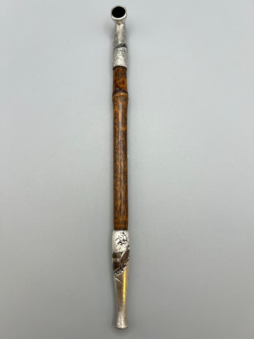 銀製　煙管　キセル　山風景図　赤銅金象嵌　銀細工　アンティーク　重量約32g