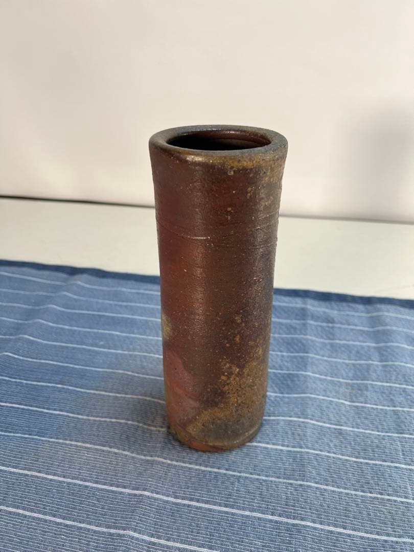 備前焼　窯変　ゴマ有り　花入れ　花瓶　陶印有り