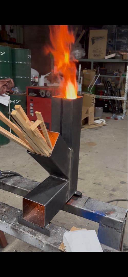 職人手作り ロケットストーブ 高火力／キャンプ・焚き火・非常用
