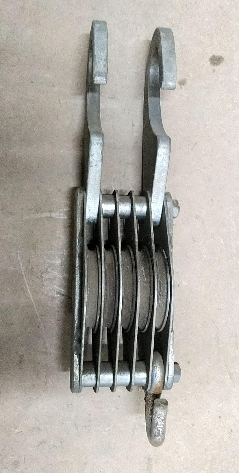 滑車　吊り具　ホイスト　ウィンチ　工場