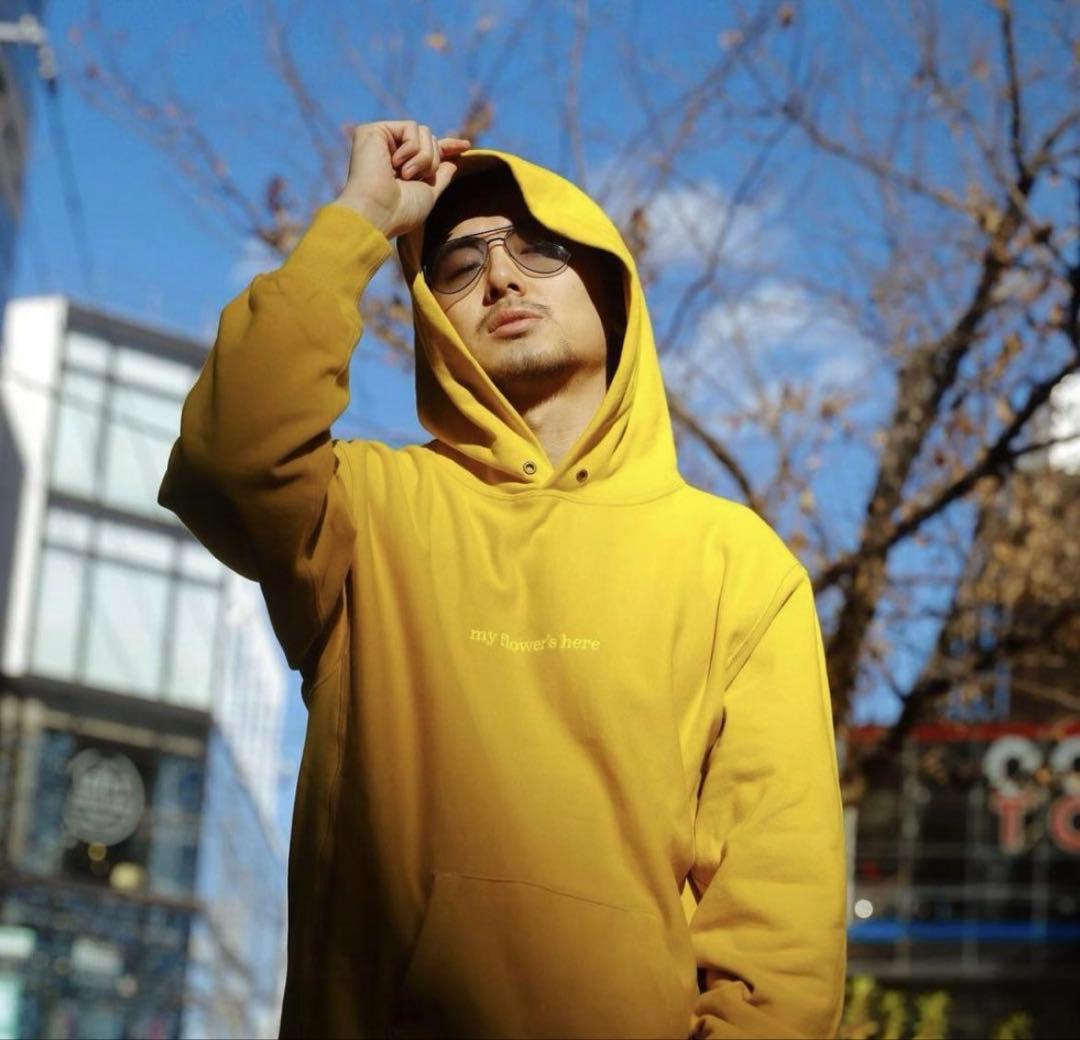 藤井風　イエローフーディmy flowers here 花 パーカー Mサイズ