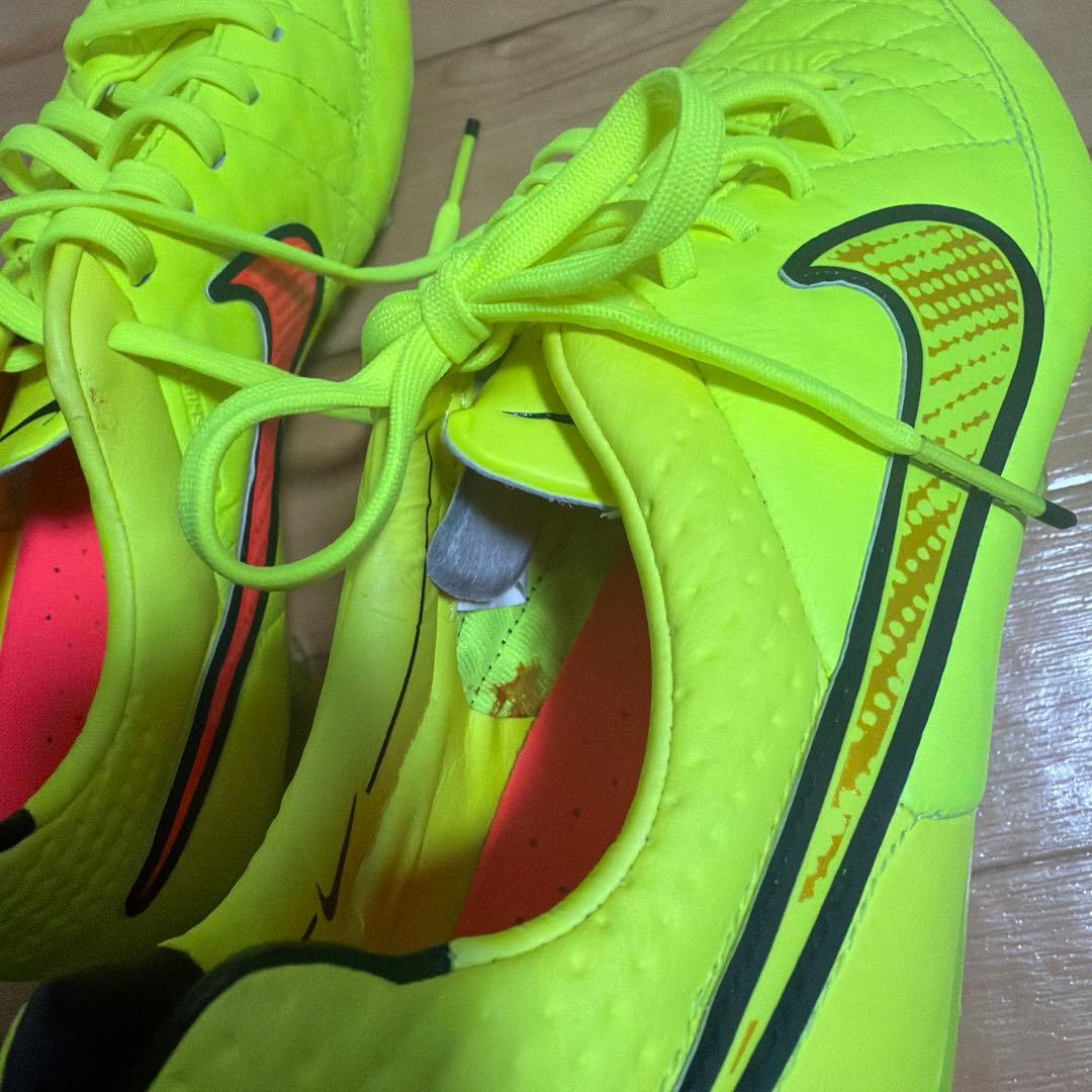 ナイキ ティエンポレジェンド5 FG ACC 25.5cm