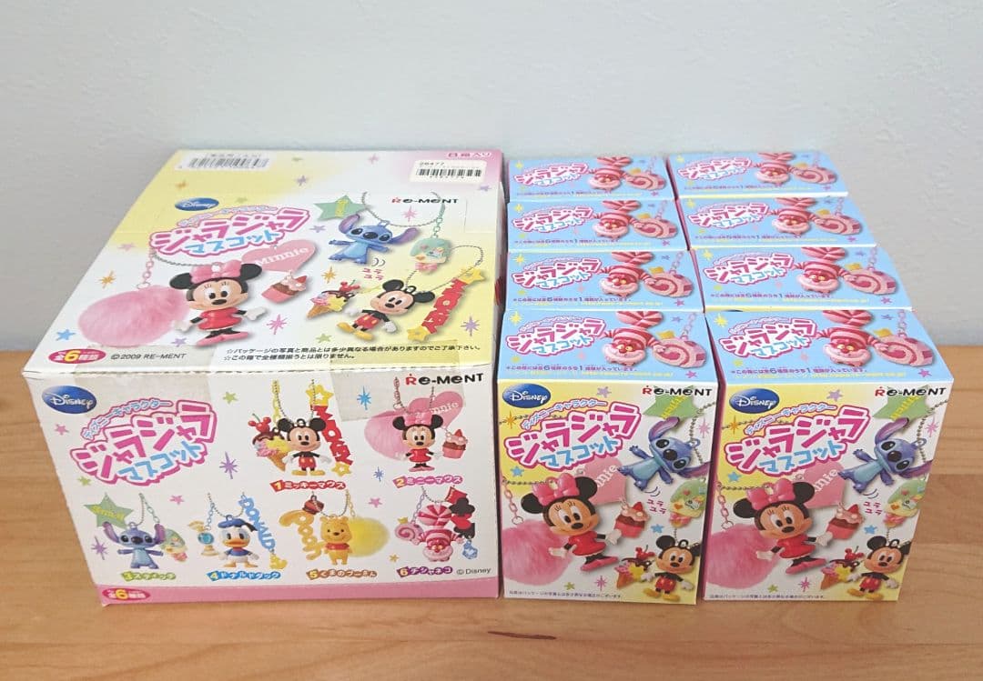 ディズニーキャラクター ジャラジャラマスコット☆8箱入り☆未開封品☆リーメント