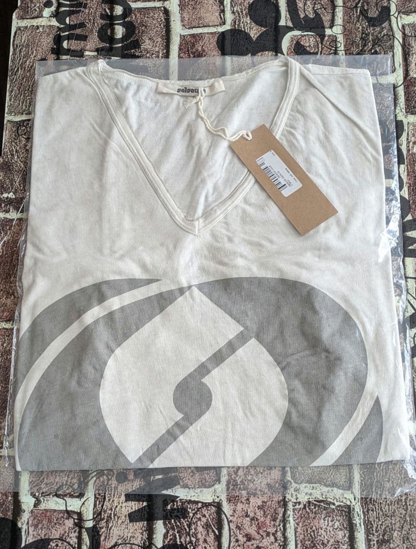 サルセーションウェア新作ＶTシャツホワイト色Ｓサイズ未開封品