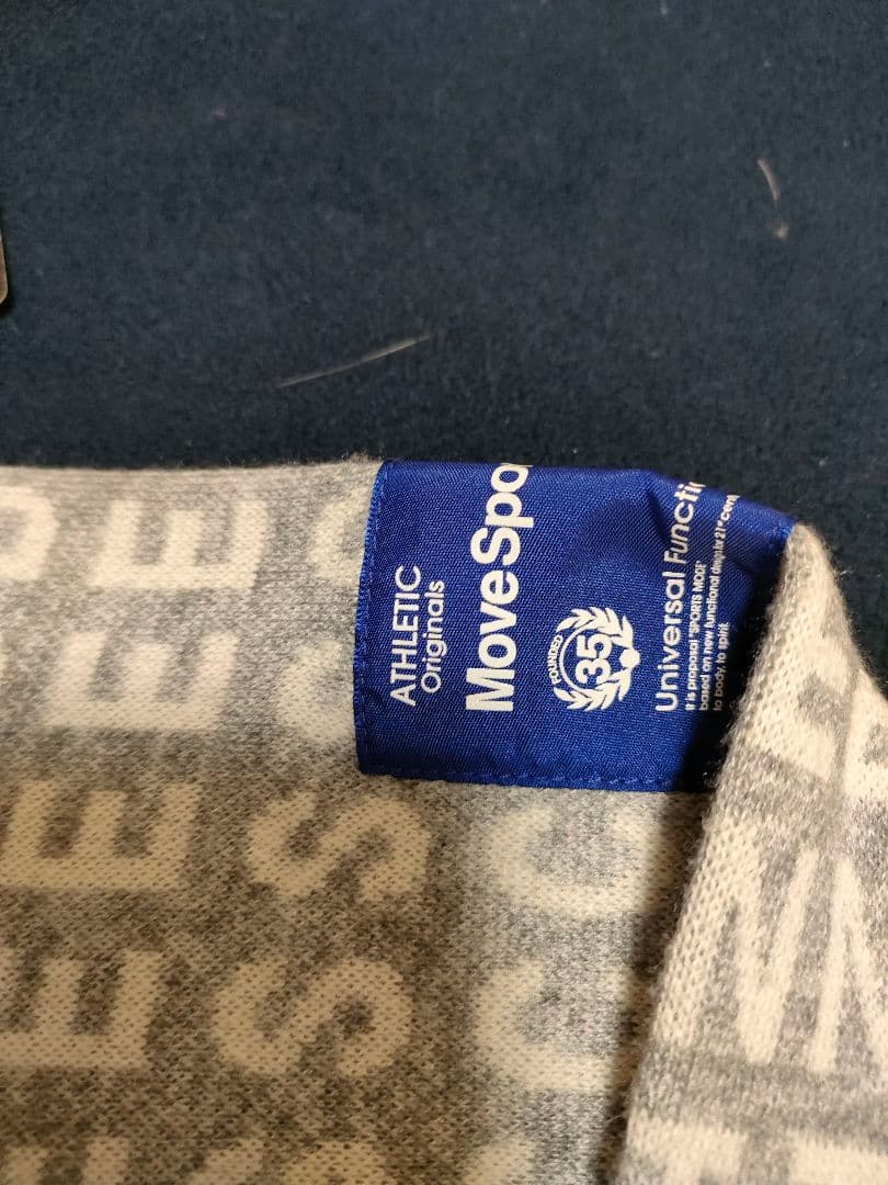 新品　DESCENTE GOLF デサントゴルフ　長袖ゴルフセーター　総柄