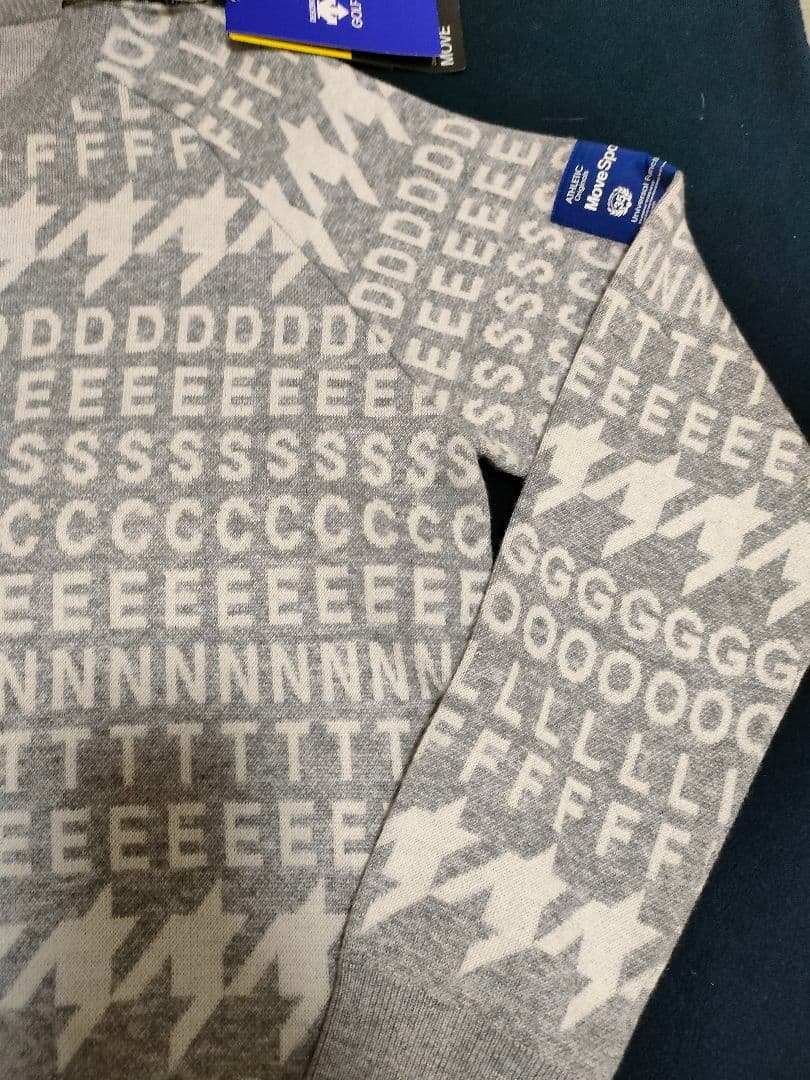 新品　DESCENTE GOLF デサントゴルフ　長袖ゴルフセーター　総柄