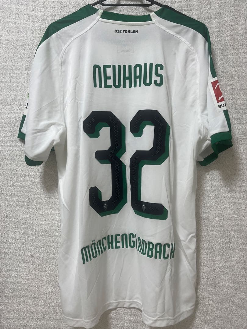 新品・未使用　ボルシア・メンヒェングラートバッハ Puma Lサイズ　ノイハウス