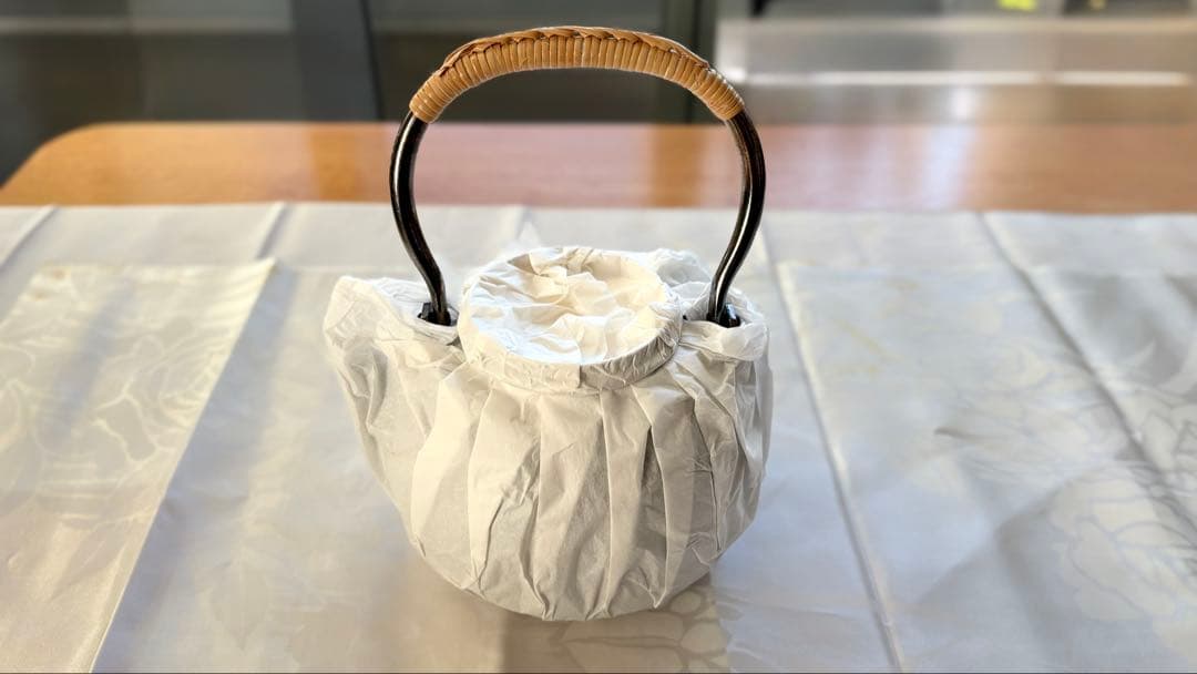 秀夆堂製　銀瓶丸型五合 銀いぶし仕上